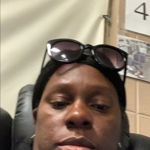 Meet your Posher, Sandy